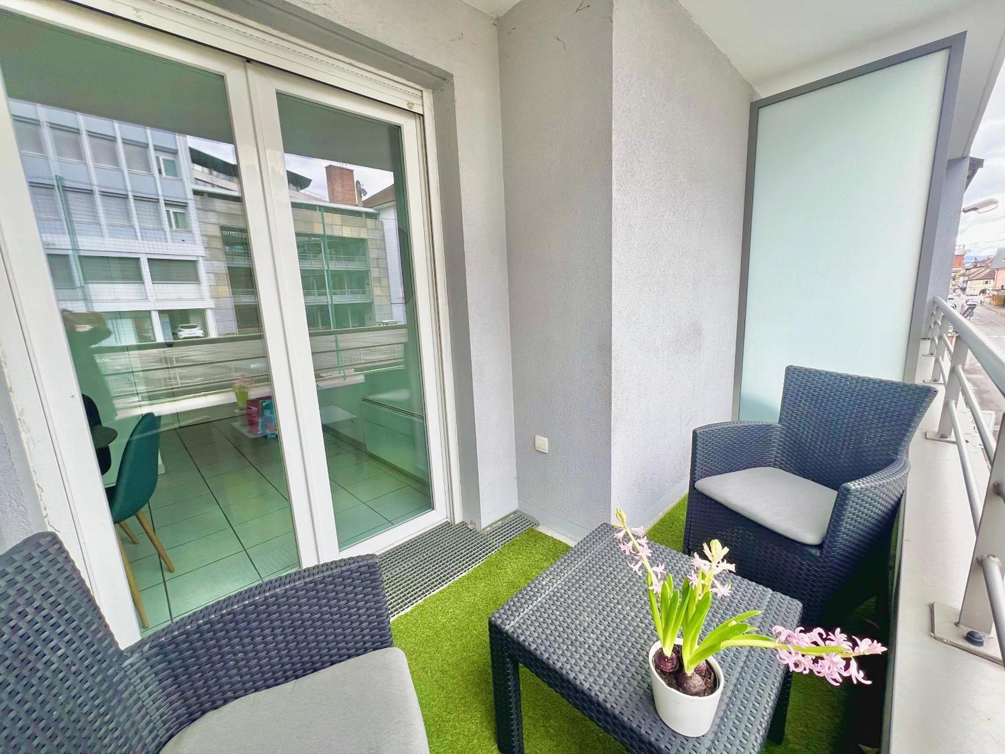 T2 Centre Ville, Balcon Apartment