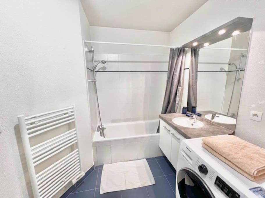 T2 Centre Ville, Balcon * Bonneville